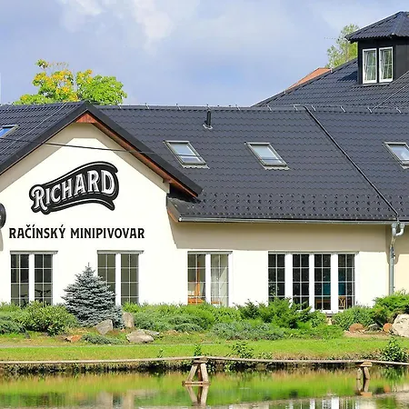Hotel Leopold Račín
